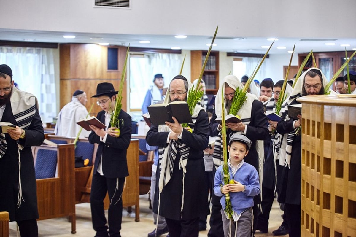 גלריה: הושענא רבה בבית הכנסת המרכזי במוסקבה