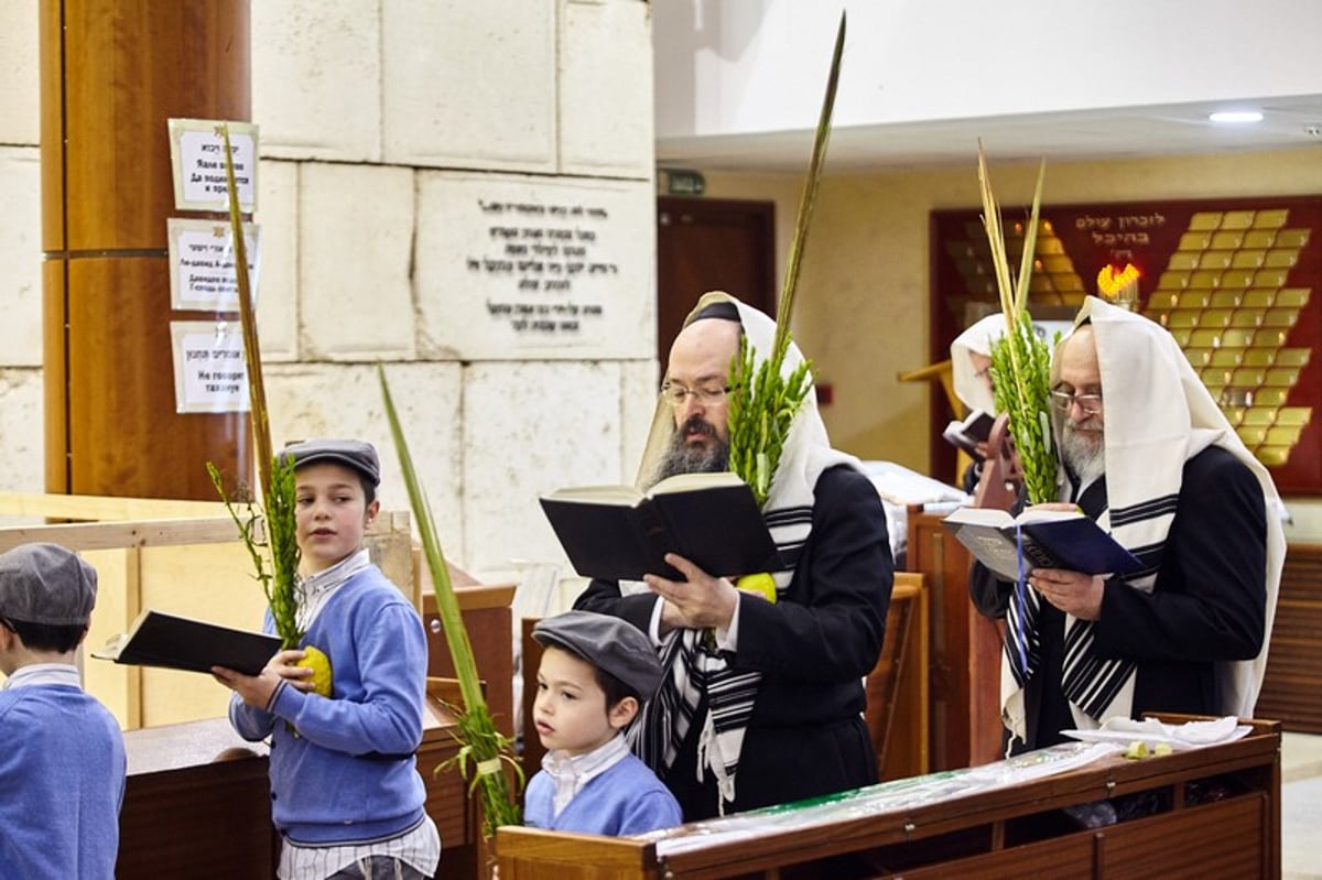 גלריה: הושענא רבה בבית הכנסת המרכזי במוסקבה