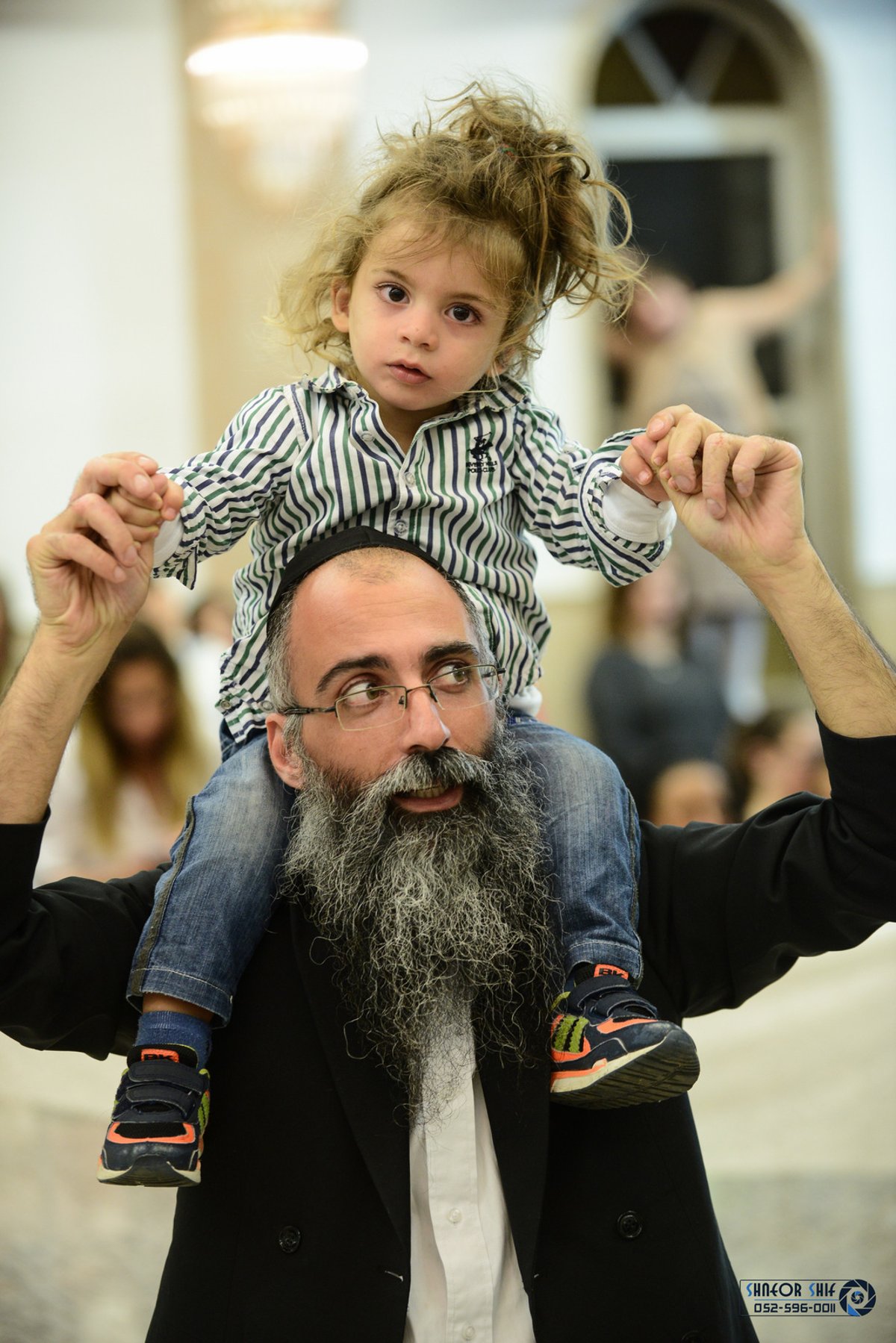 גלריה: הקפות שניות בכפר חב"ד