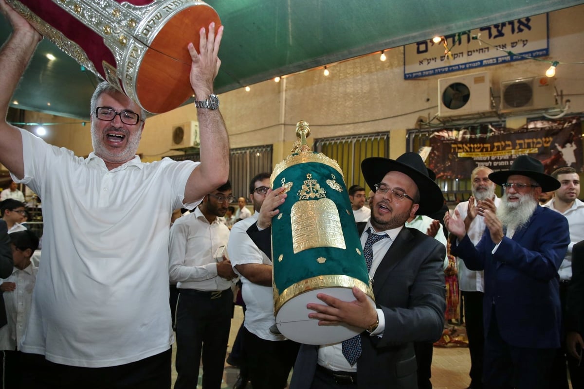 "חי בשבילכם": כשיגאל גואטה התחיל לשיר. צפו