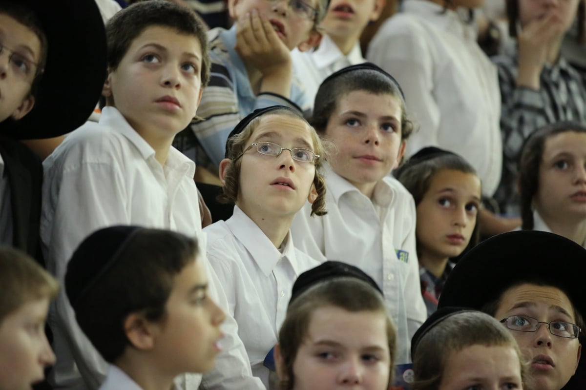 תיעוד מרגש: אלף ילדים סיימו ש"ס משניות