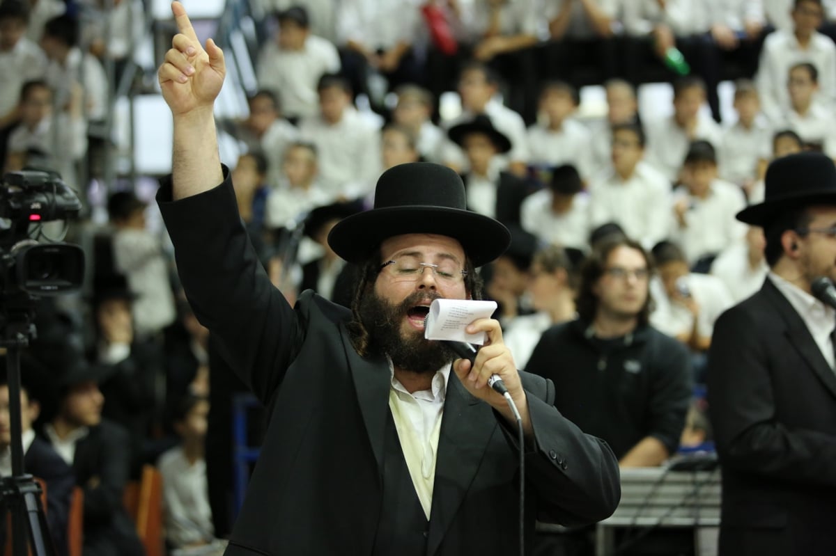 תיעוד מרגש: אלף ילדים סיימו ש"ס משניות