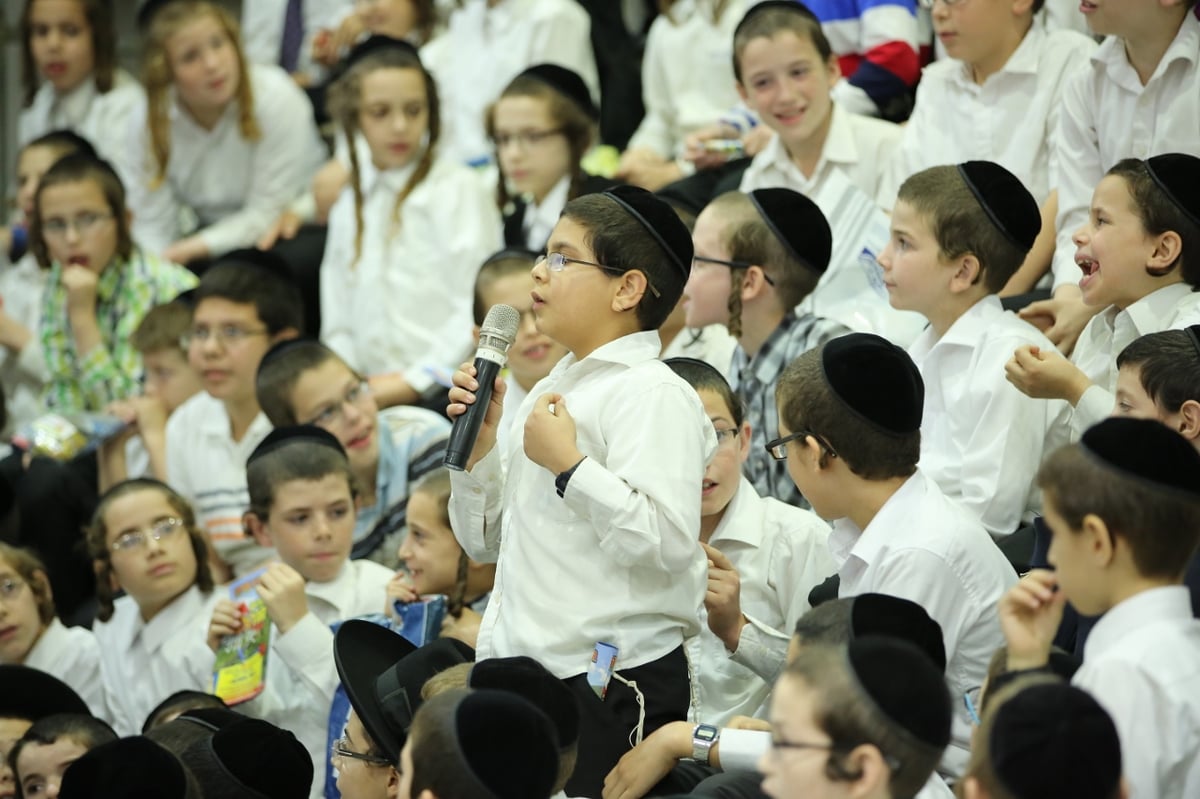 תיעוד מרגש: אלף ילדים סיימו ש"ס משניות