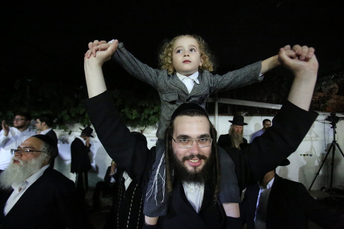 אלפים בהילולת שמעון הצדיק בשייח ג'ראח • צפו