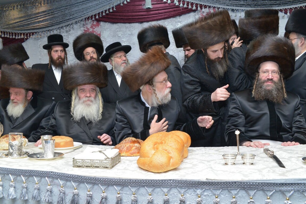 שמחת נישואי בת האדמו"ר מביטשקוב. צפו