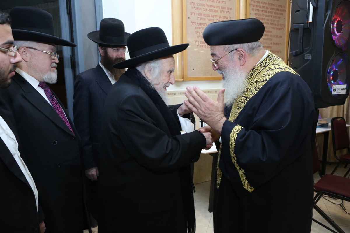 הגר"ש אוירבך בשבע ברכות לנכד הגר"ש עמאר