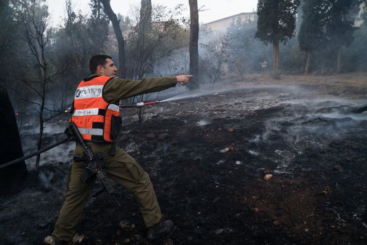 שיחת מוסר, שירים וחיבוק של ראש הישיבה עם החיילים