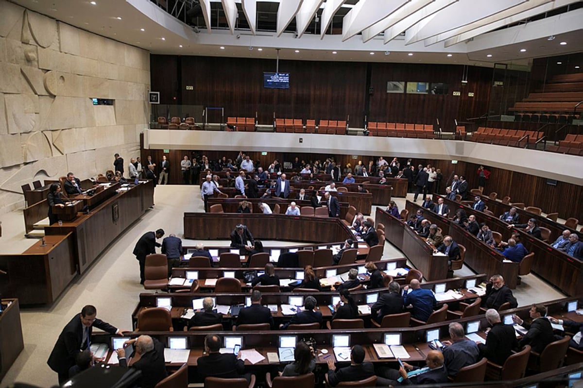 חוק ההסדרה המרוכך עבר בקריאה טרומית במליאה