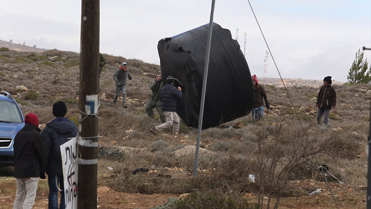 תושבי עמונה נערכים לפינוי; "הצמידו לנו אקדח לרקה"