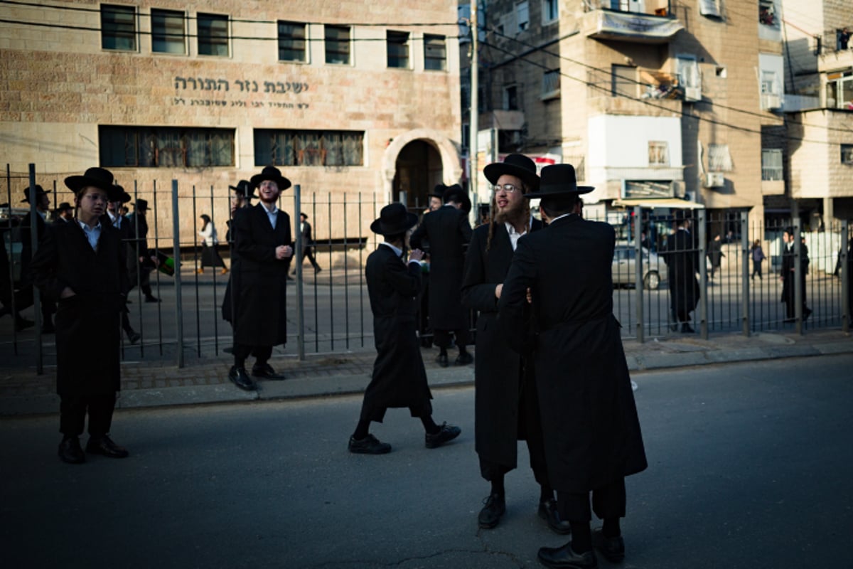 צפו בגלריה: מפגן הכוח של רבבות חסידי גור בירושלים