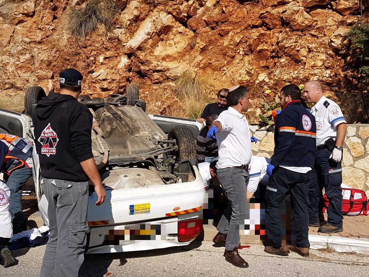 רכב התדרדר לתהום: שניים נפצעו בינוני