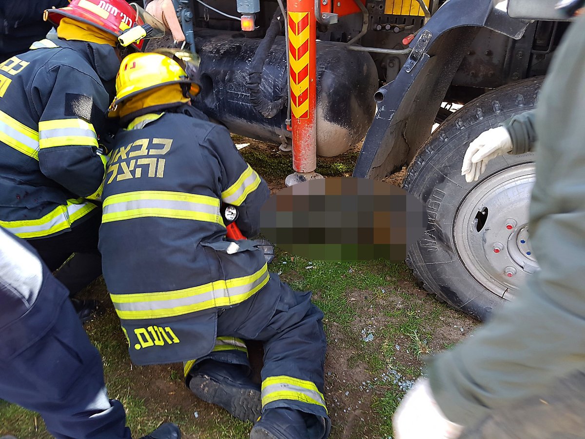 כך לוחמי האש חילצו את גופות החיילים | תיעוד