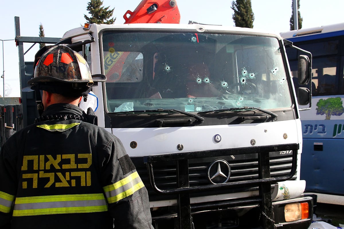 כך לוחמי האש חילצו את גופות החיילים | תיעוד