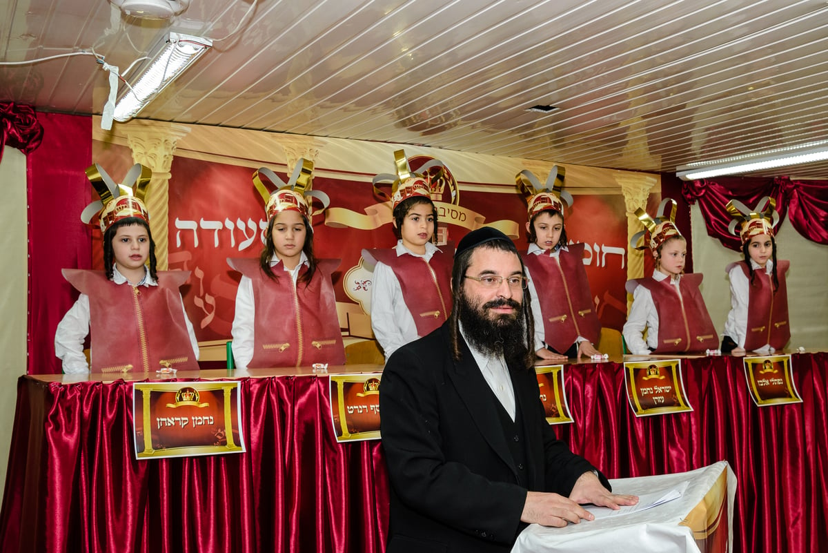 מעמד מסיבת חומש באומן שבאוקראינה. צפו