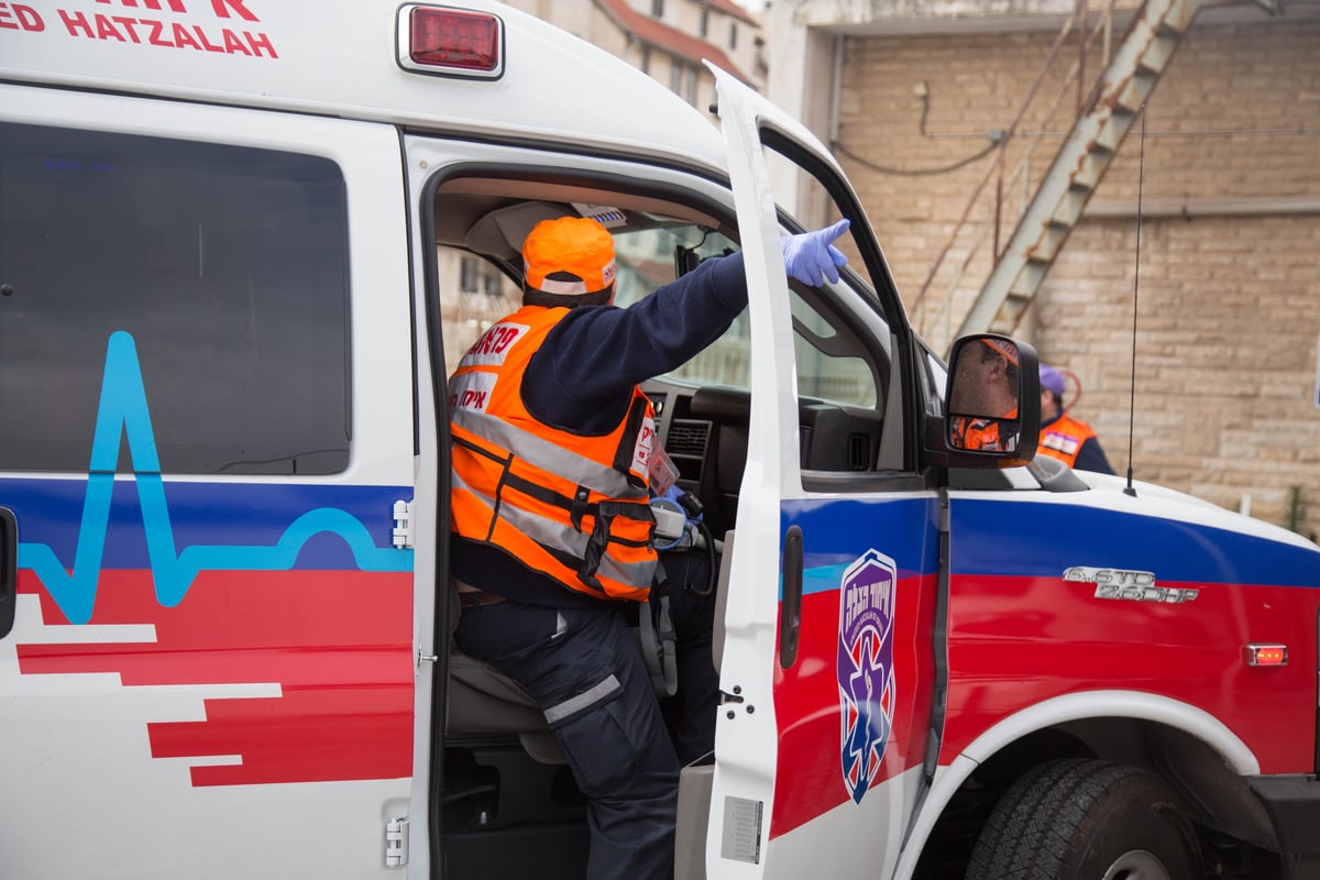 "איחוד הצלה" וכוחות החירום תרגלו פעולות חילוץ לכודים מבניין בוער