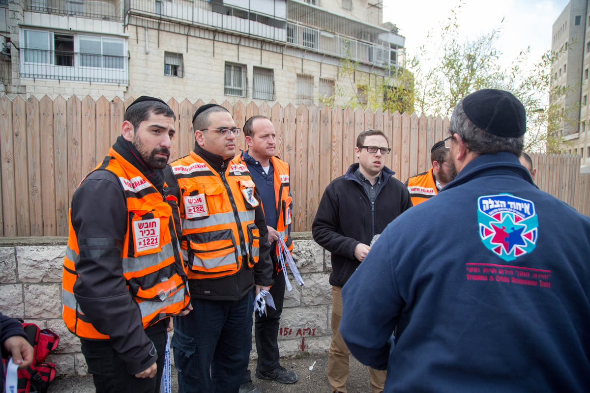 "איחוד הצלה" וכוחות החירום תרגלו פעולות חילוץ לכודים מבניין בוער