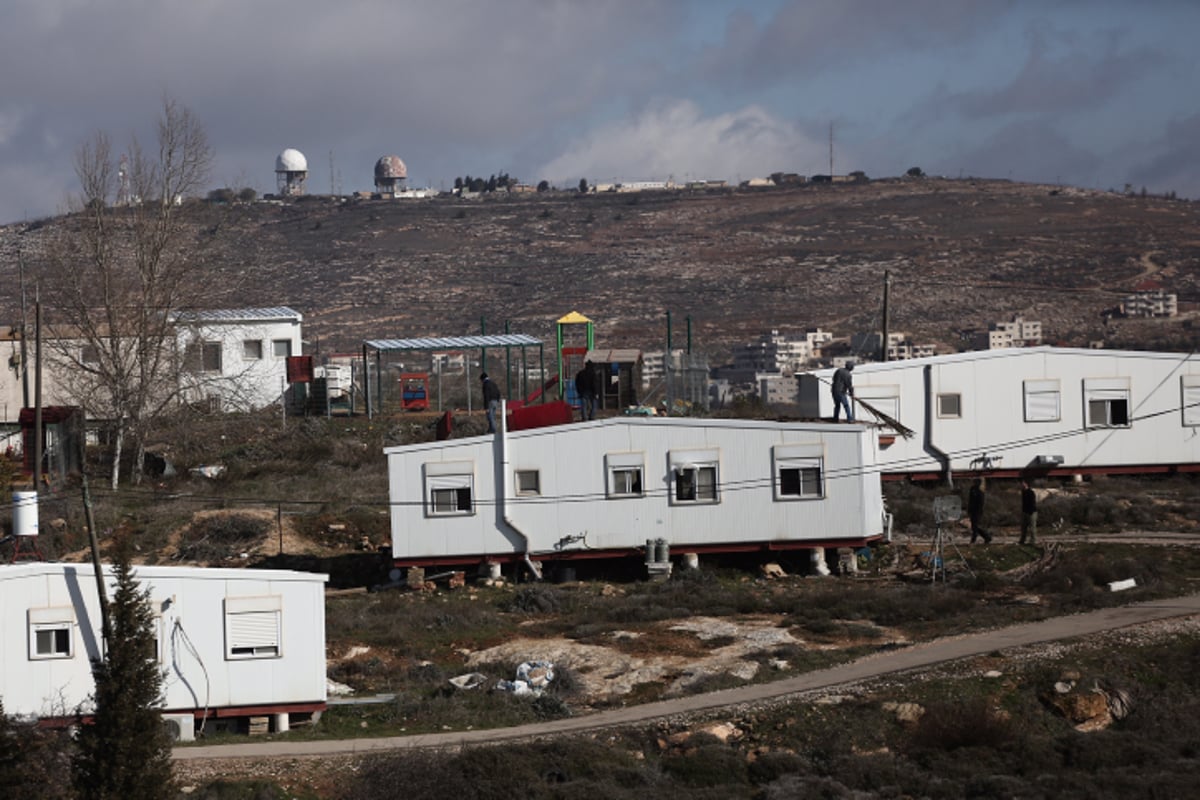 תיעוד ענק: המבצע לפינוי עמונה בתמונות