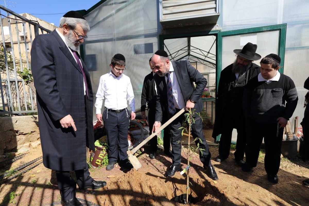 ח"כ יעקב מרגי ב'אהל שרה': "לא אשלים עם האפליה בחינוך המיוחד למגזר החרדי"