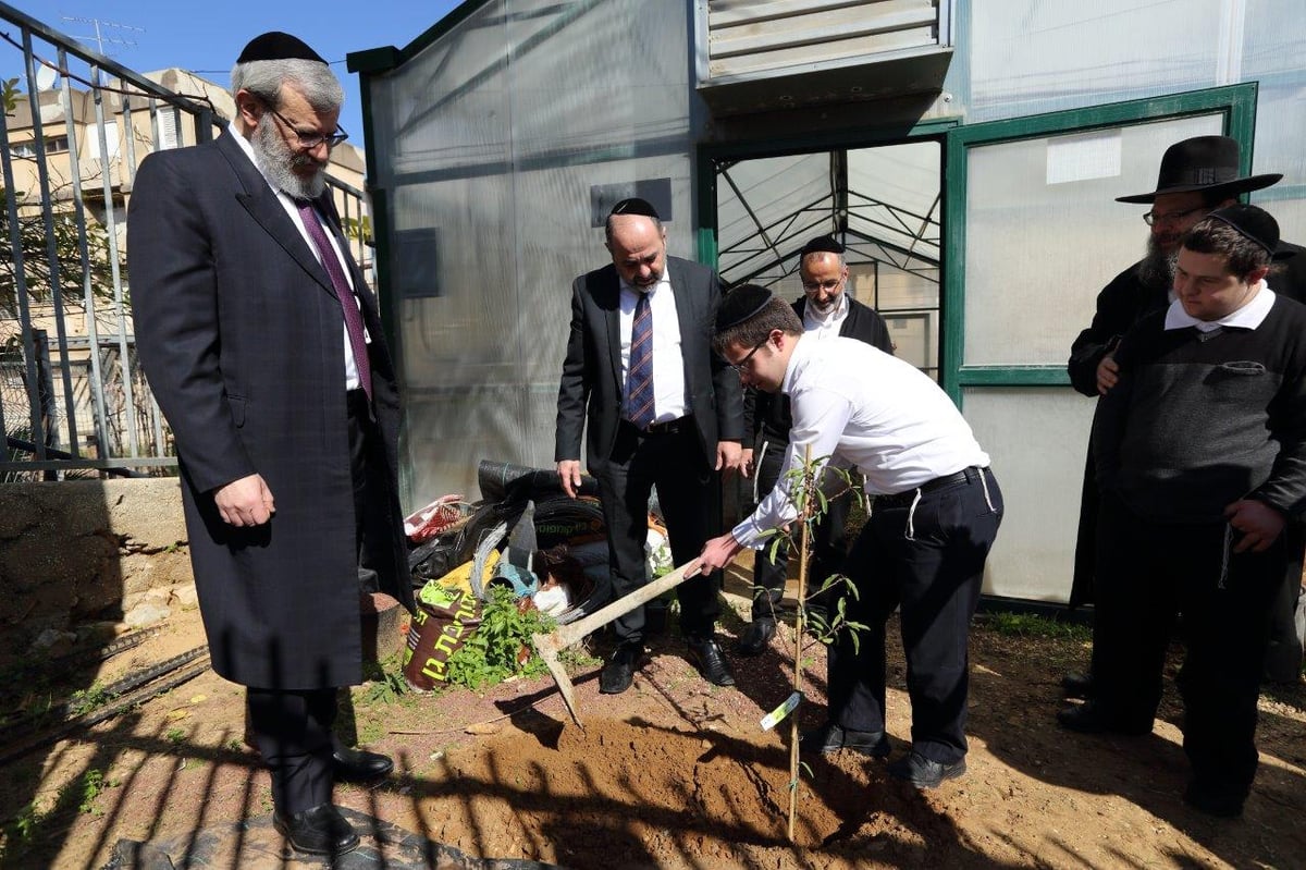 ח"כ יעקב מרגי ב'אהל שרה': "לא אשלים עם האפליה בחינוך המיוחד למגזר החרדי"