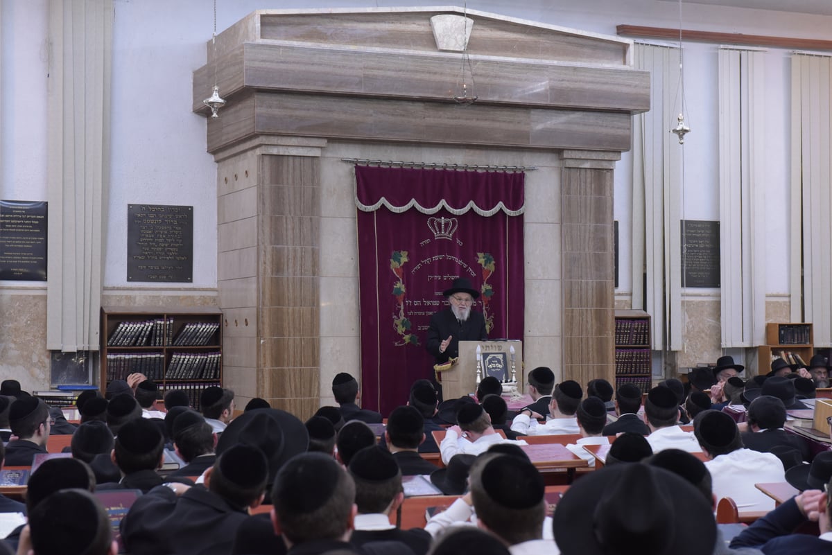 הגרמ"ה הירש: "מרן הגרא"ל שטיינמן - הסמל של כבוד ד'"