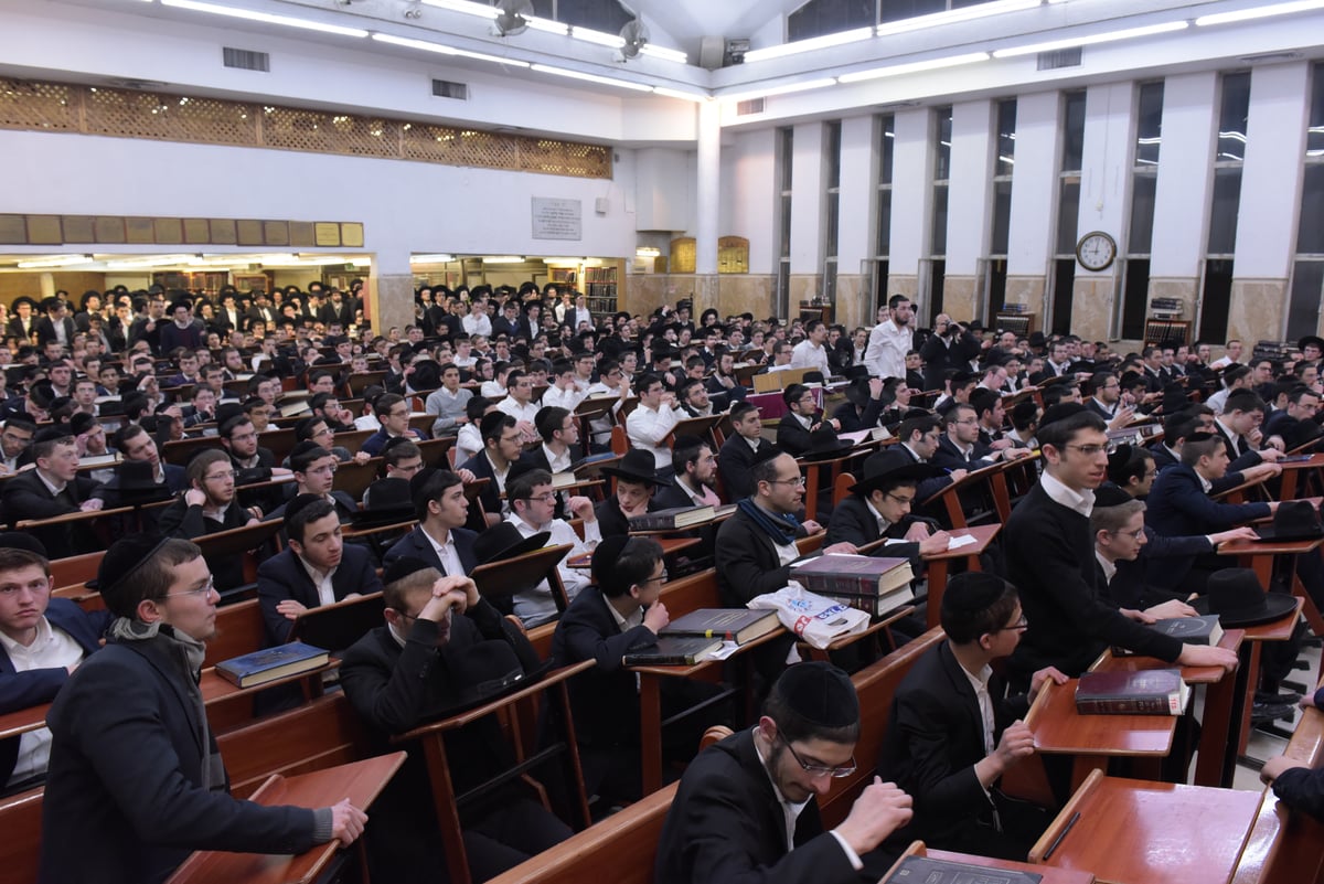 הגרמ"ה הירש: "מרן הגרא"ל שטיינמן - הסמל של כבוד ד'"