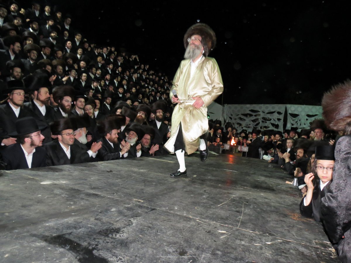 'רבי מיילך' בידרמן "הדליק" את מירון • צפו