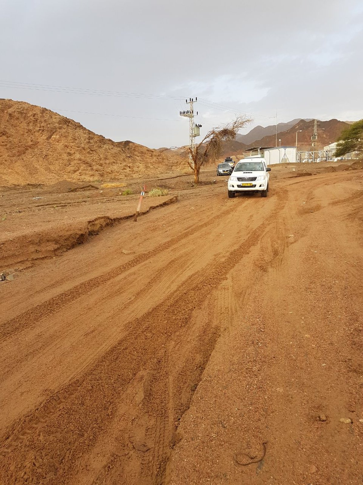 130 תלמידים חולצו מנחל נטפים בהרי אילת