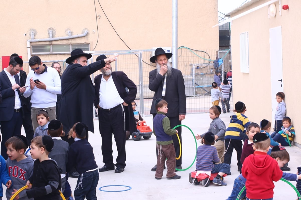 ממה התפעל ח"כ משה גפני בביקורו בצפת? תיעוד