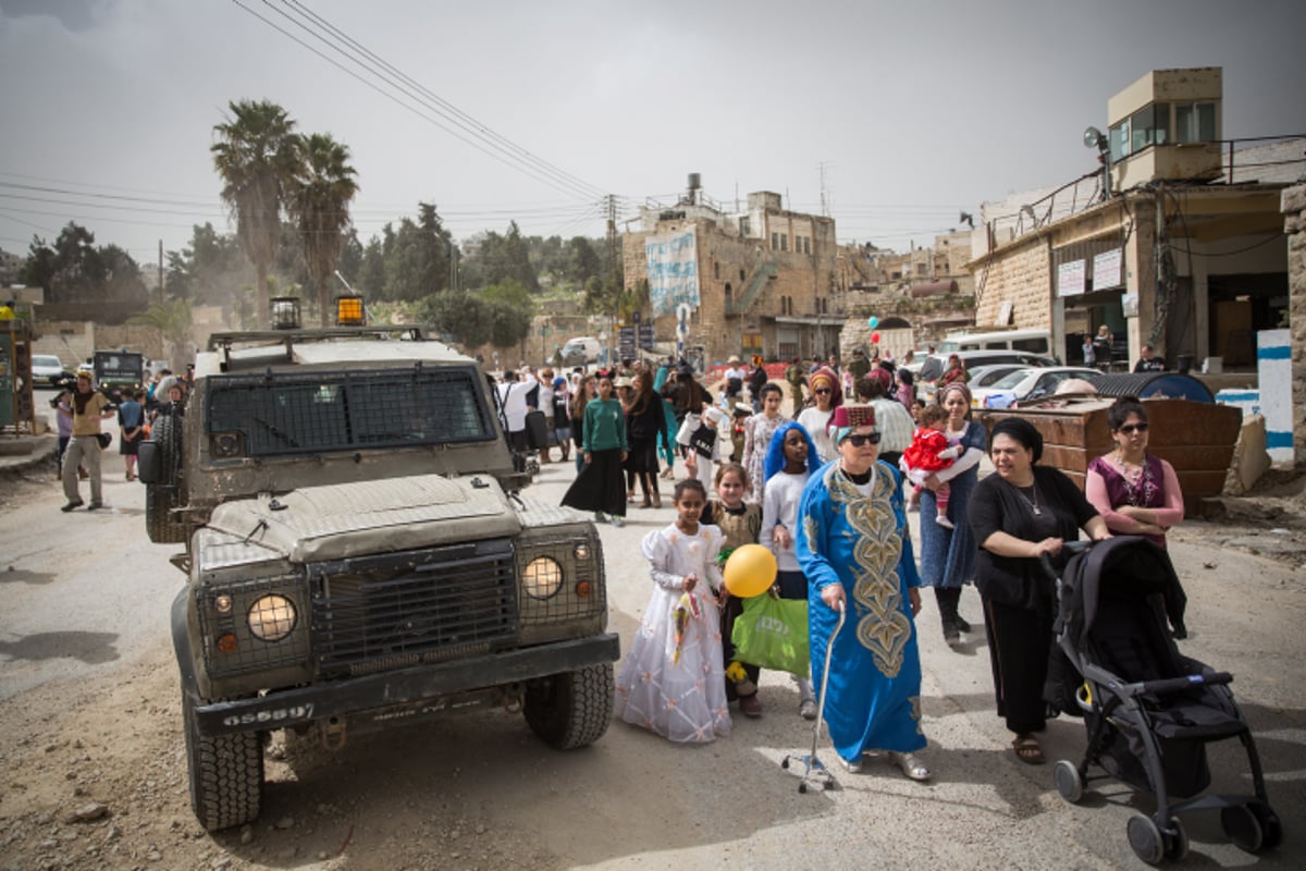 שנה לתקרית אלאור אזריה: כך חגגו השנה את פורים בחברון