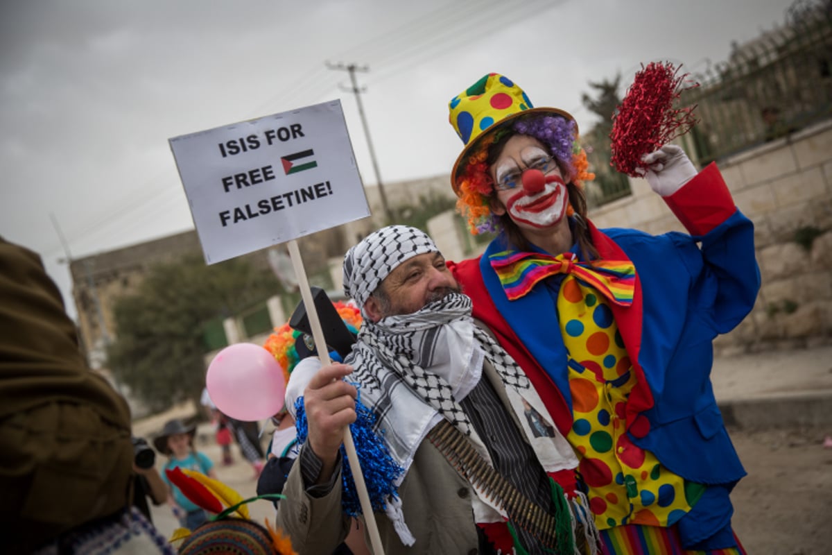 שנה לתקרית אלאור אזריה: כך חגגו השנה את פורים בחברון