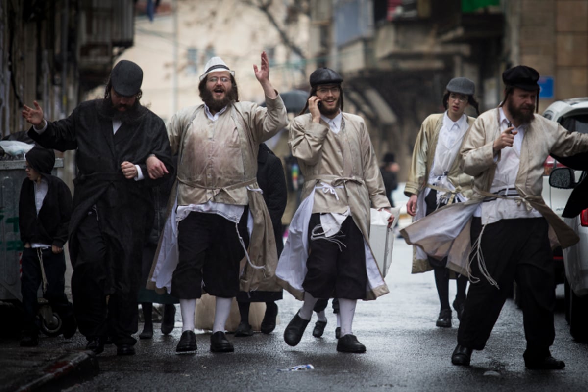 גלריה: חגיגת שושן פורים ברחובות ירושלים