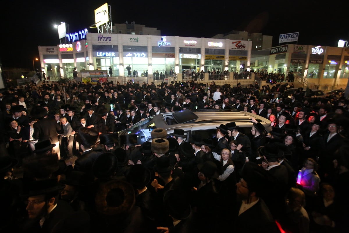 צפו: ה'מלוה מלכה' של האדמו"ר מויז'ניץ בביתר