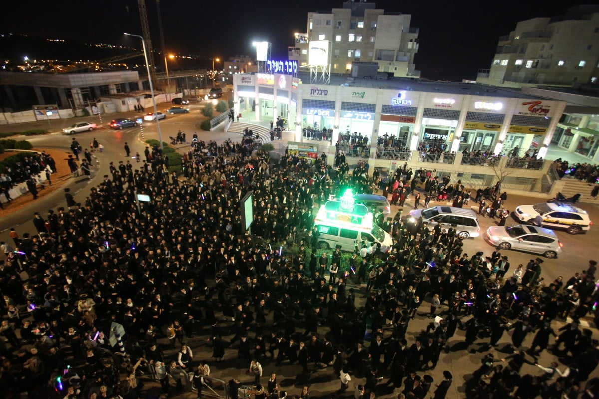 צפו: ה'מלוה מלכה' של האדמו"ר מויז'ניץ בביתר