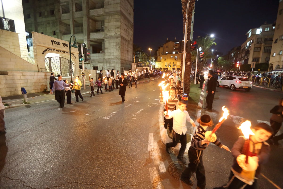 תיעוד: הכנסת ספר התורה בסטריקוב