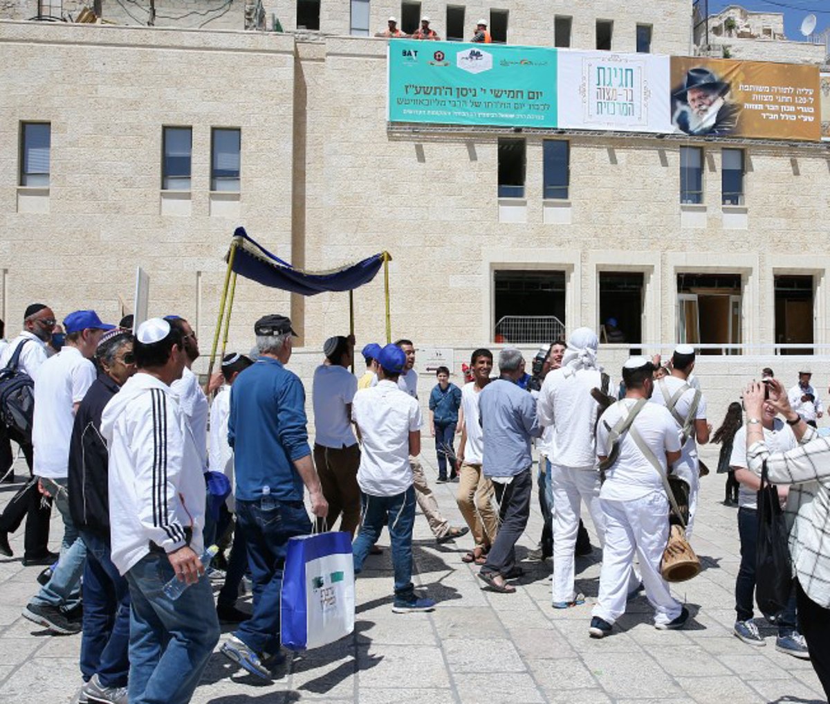 מעמד קידוש ה': כשחב"ד איחדה לערב אחד בין הקואליציה והאופוזיציה