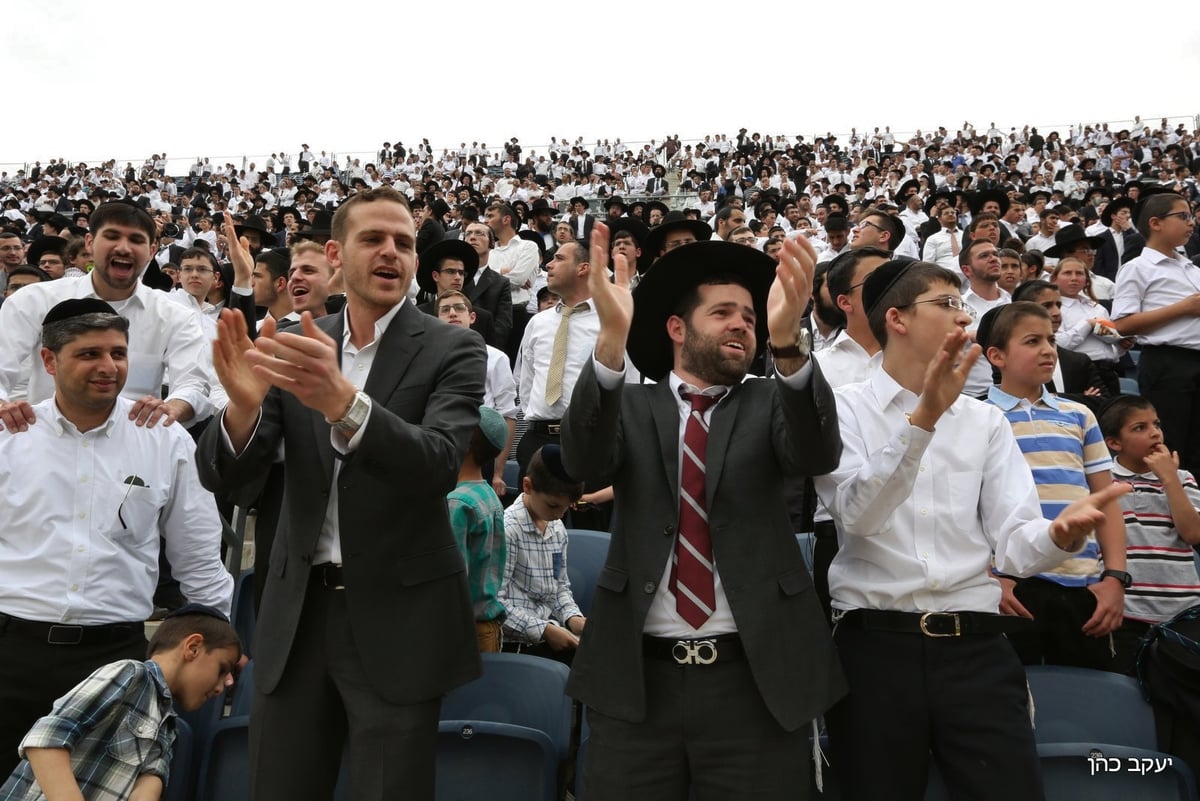 כעשרים אלף איש ב'הקבלת פני רבו' של 'אל המעיין' • צפו