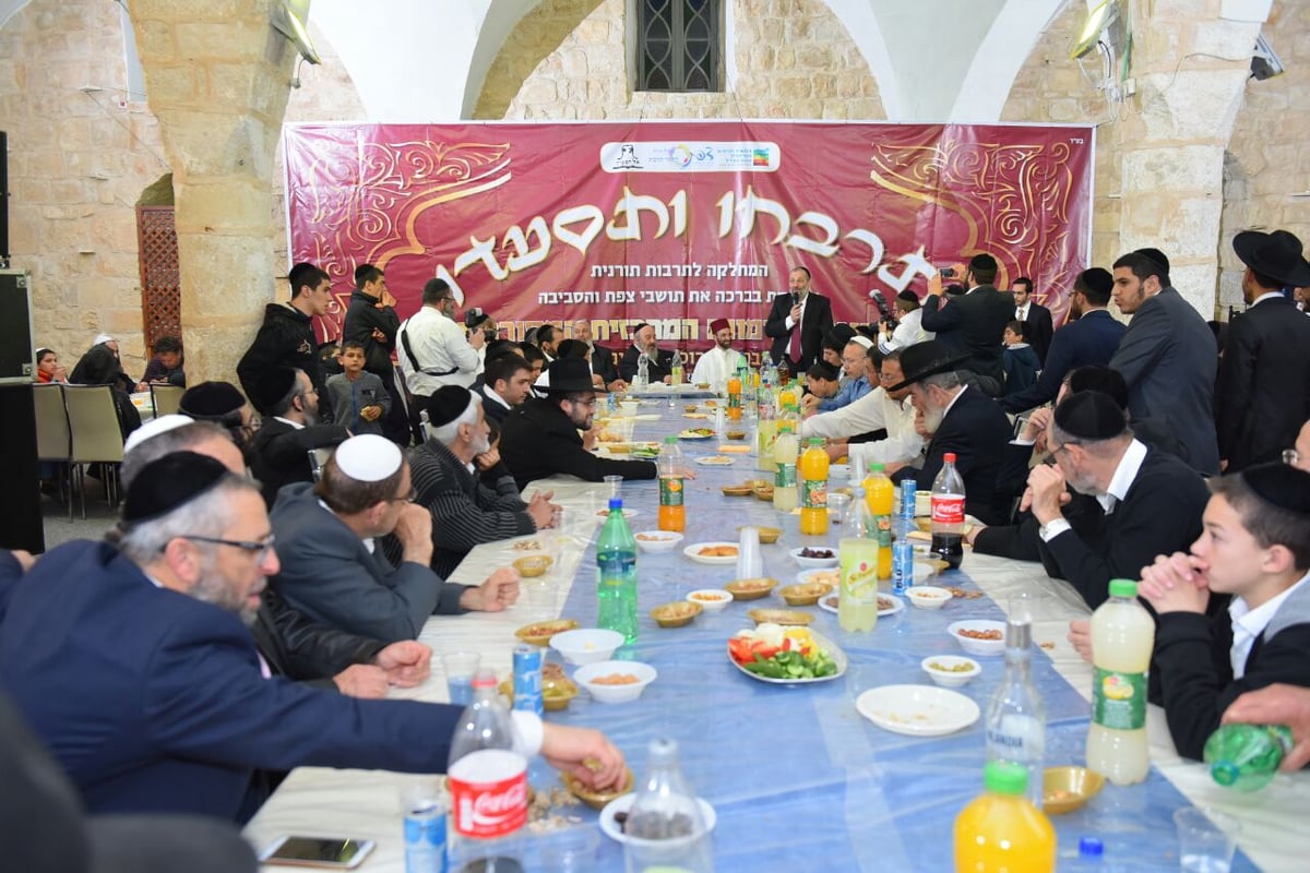 חגיגת המימונה בצפת עם השר אריה דרעי • צפו