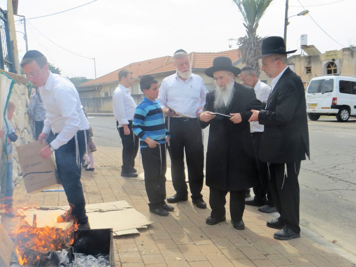 חג הפסח במחיצת זקן המשגיחים • תיעוד