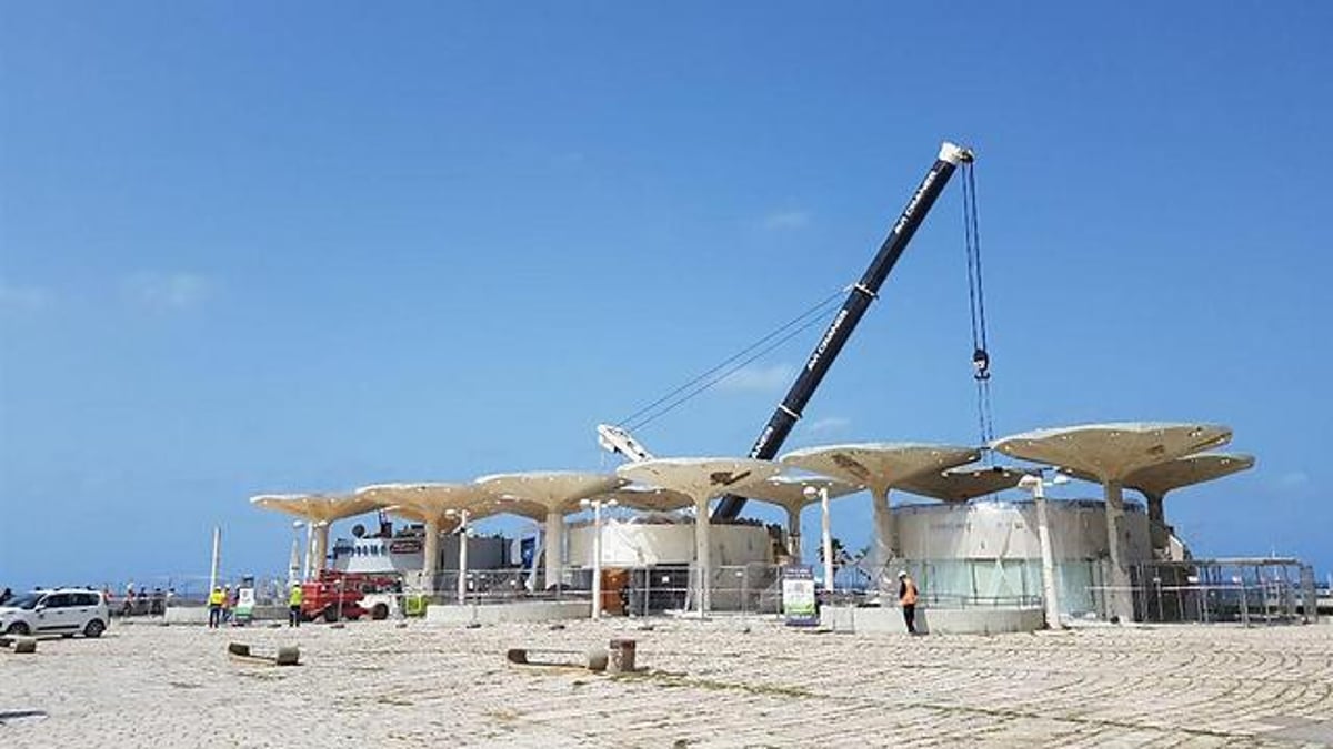 "פטריות" האבן  של 'כיכר אתרים' יפורקו