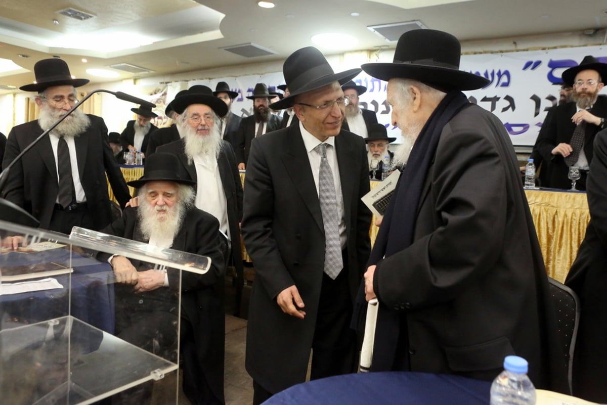 הגר"ש אוירבך על עצורי 'הפלג': "משמיעים את קול האמת"