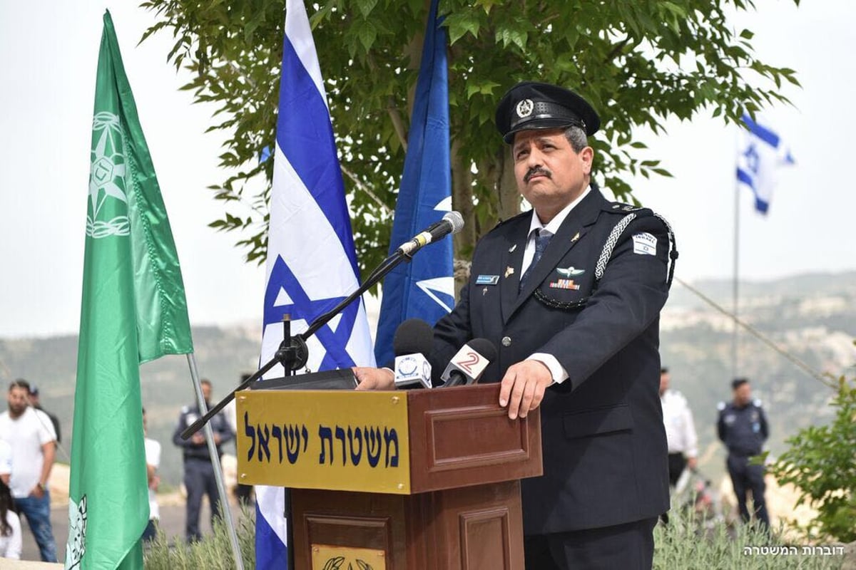 טקס  המשטרה ליום הזיכרון בהר הרצל‬. צפו