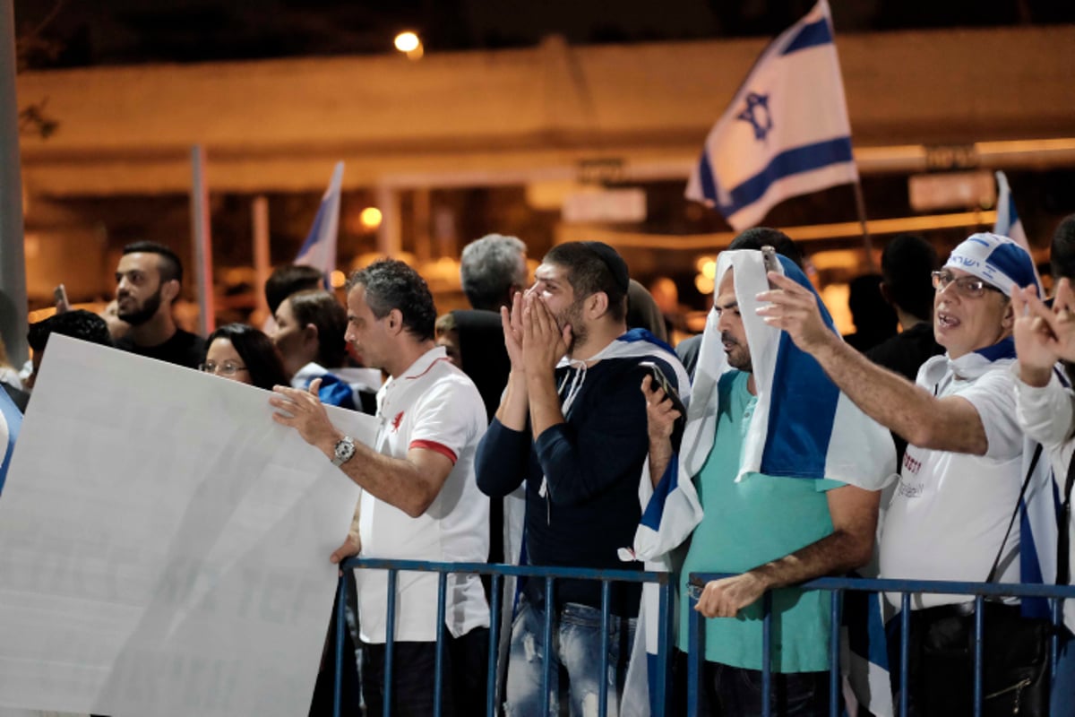 עימותים בטקס זיכרון ישראלי-פלסטיני. צפו