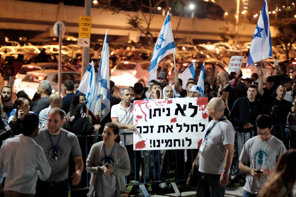 עימותים בטקס זיכרון ישראלי-פלסטיני. צפו