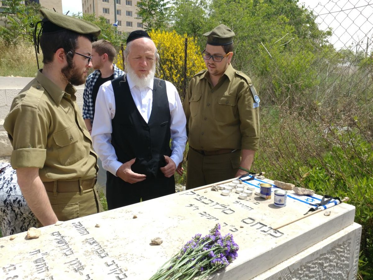 סיפורו של החייל החרדי הקבור בשערי צדק