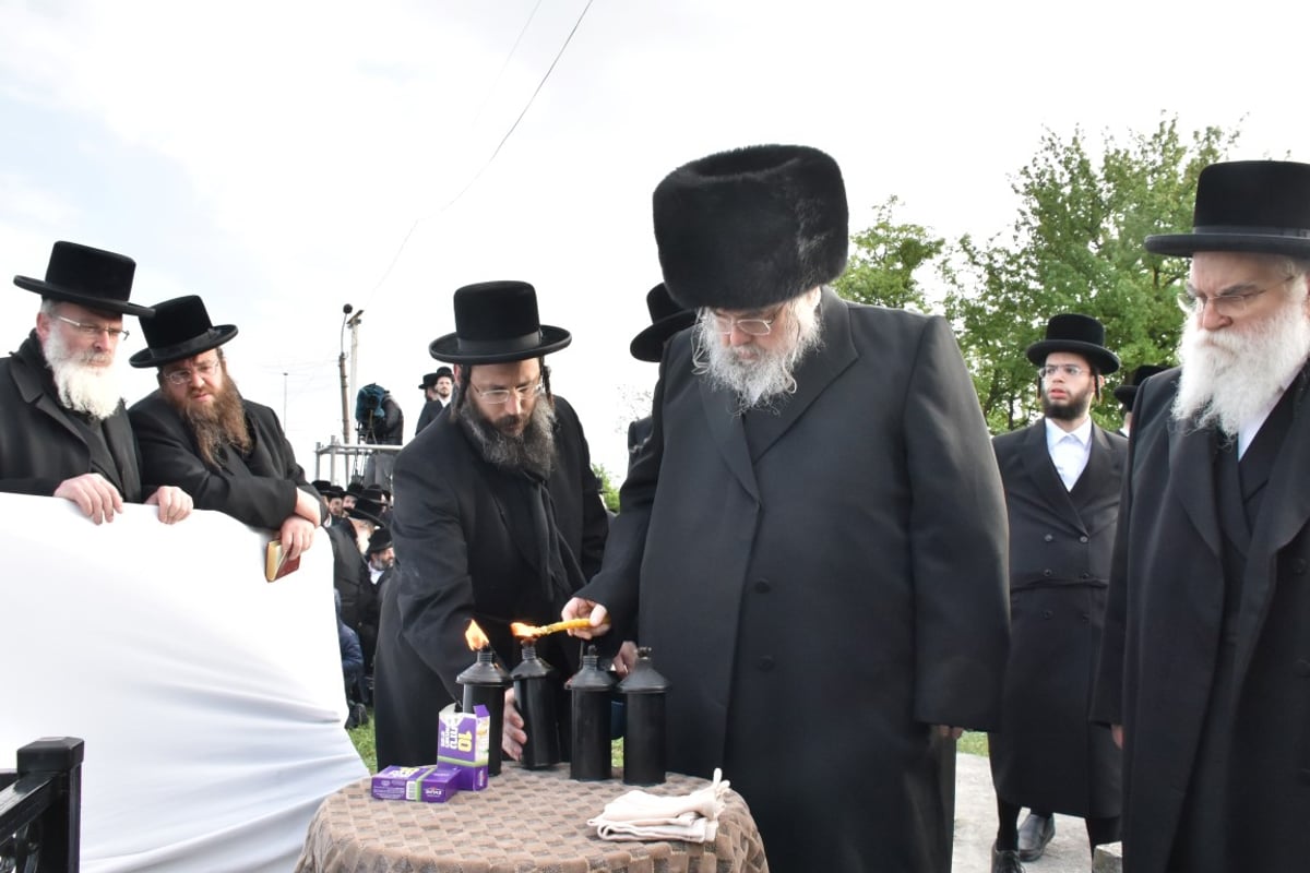 הסתיים החלק הראשון במסע האדמו"ר מבעלזא • תיעוד