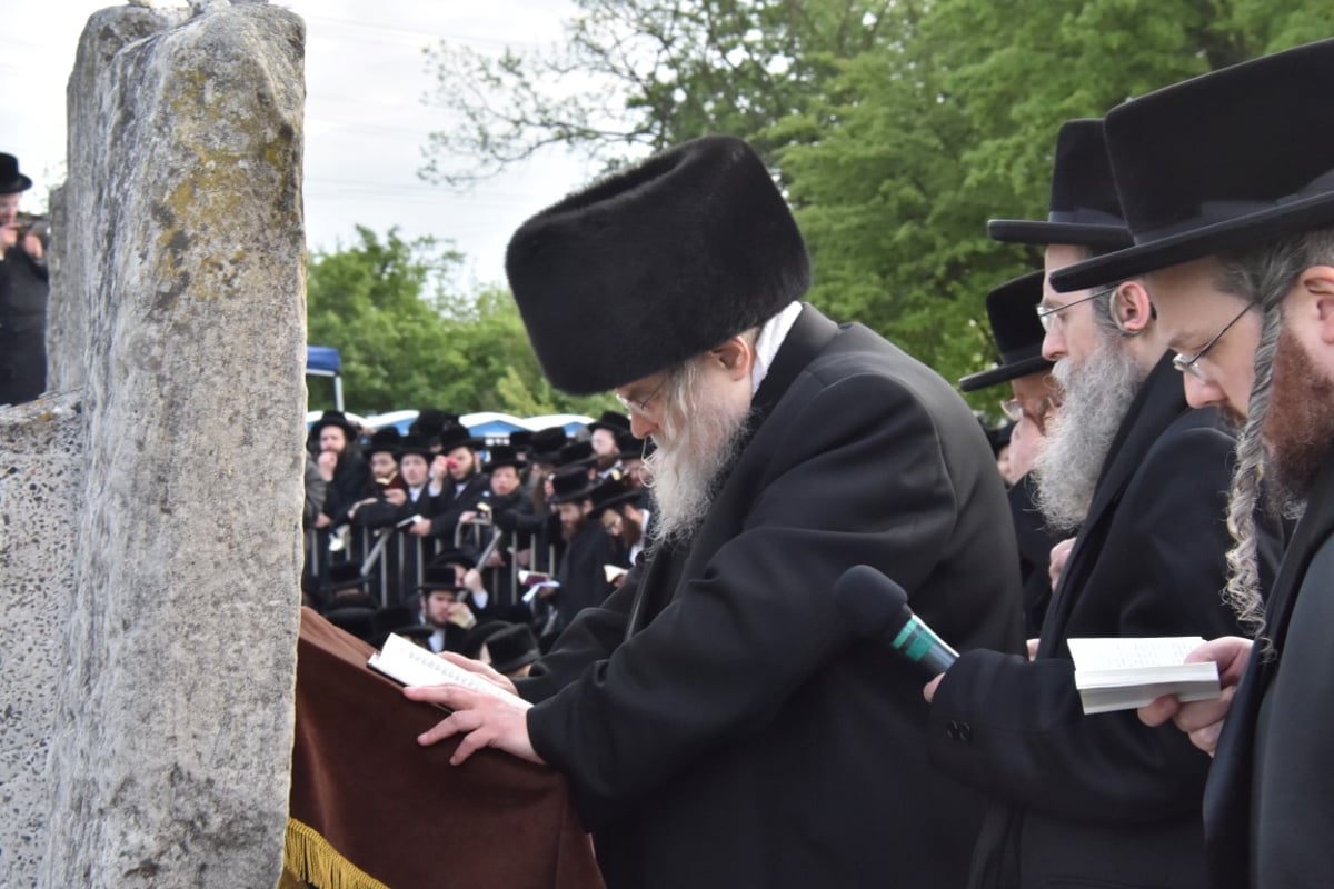 הסתיים החלק הראשון במסע האדמו"ר מבעלזא • תיעוד