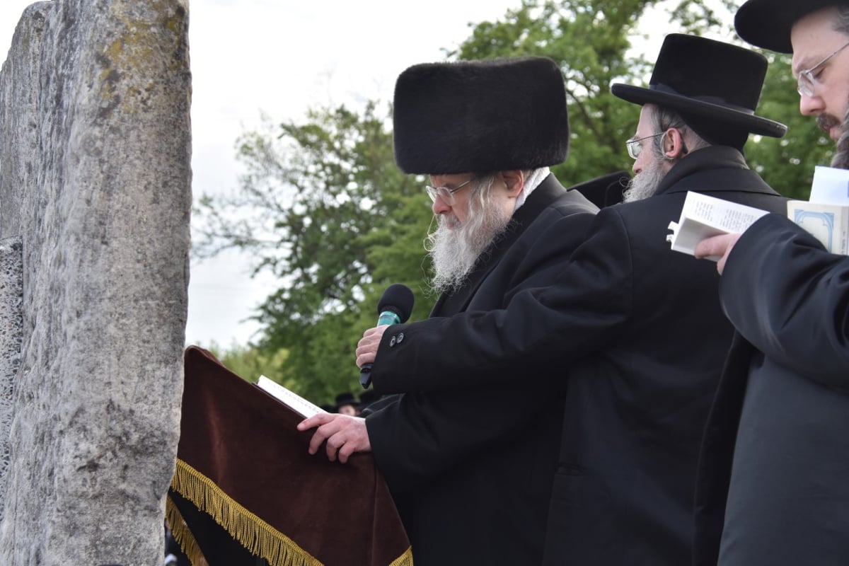 הסתיים החלק הראשון במסע האדמו"ר מבעלזא • תיעוד