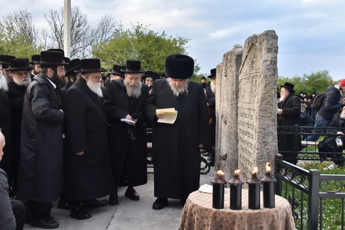 הסתיים החלק הראשון במסע האדמו"ר מבעלזא • תיעוד