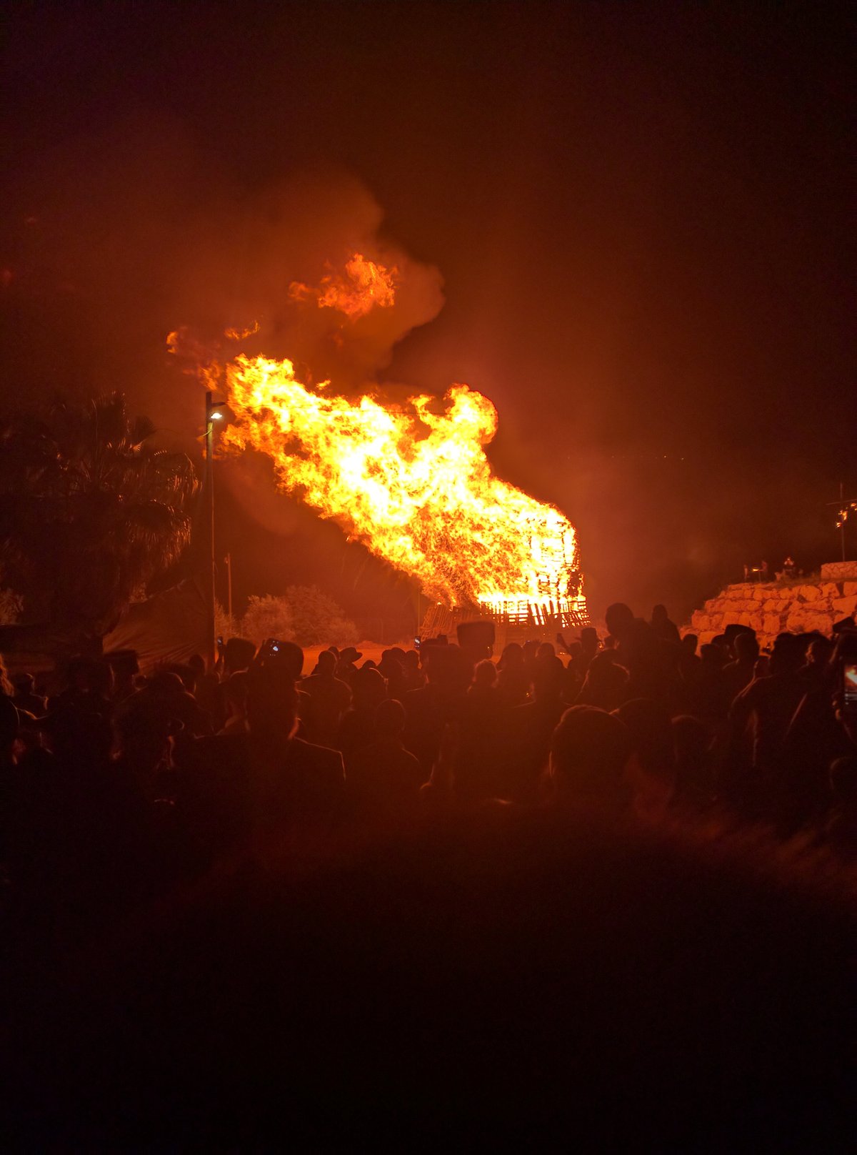 הדלקת המדורה המסורתית ביישוב אור הגנוז