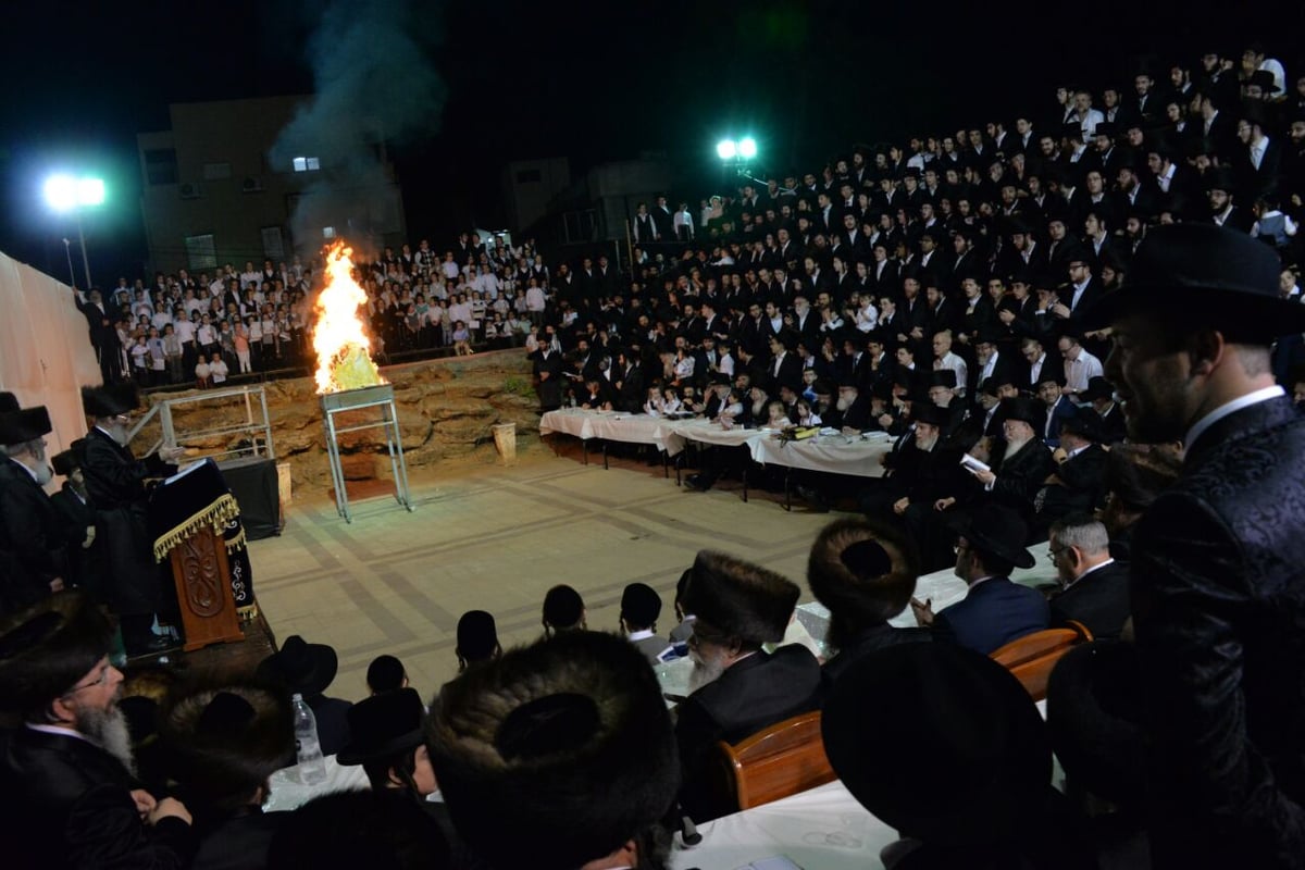 ההדלקה של האדמו"ר מסאדיגורא • תיעוד